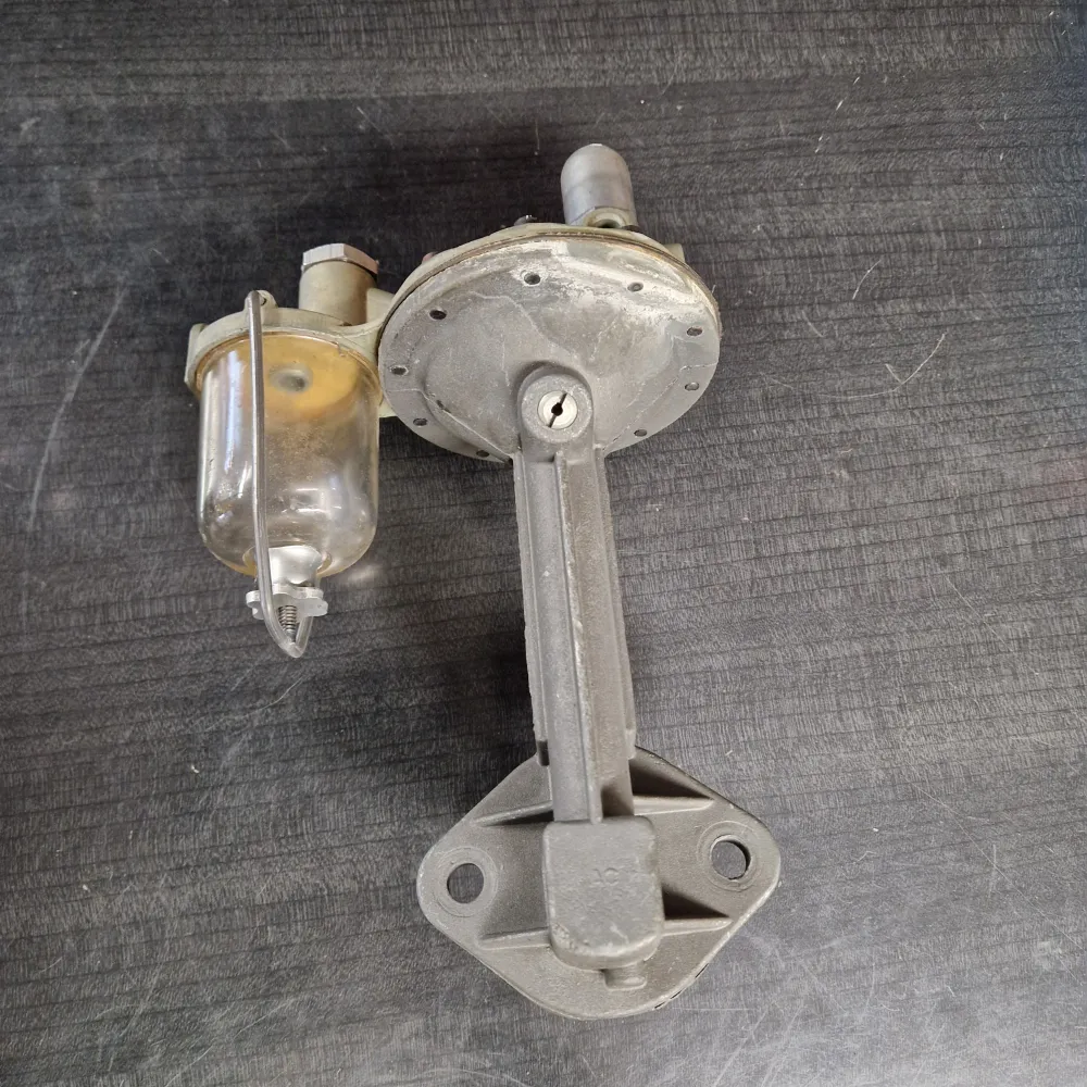 Bränslepump 544 för International 32-49 – Airtex