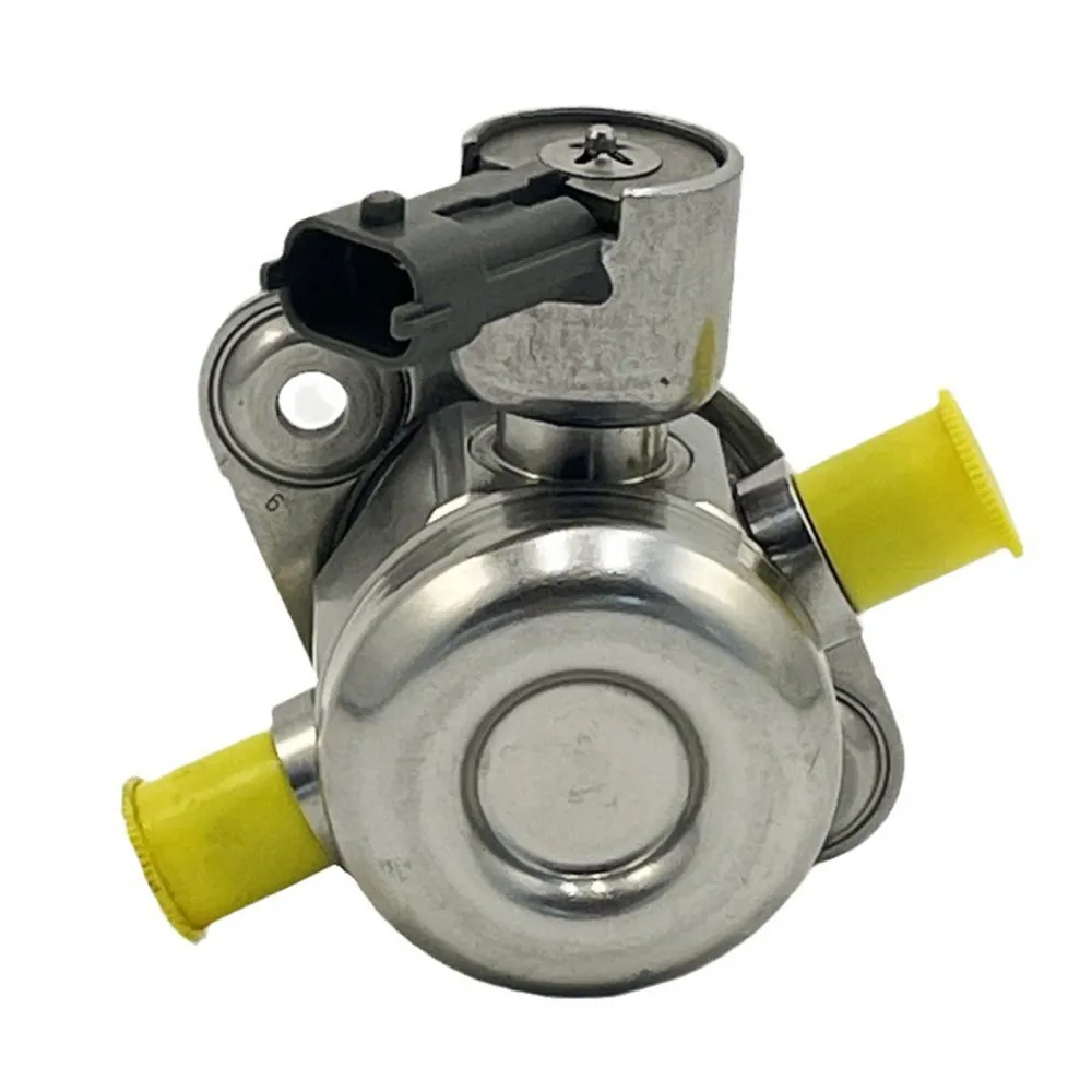 01/2011-06/2014 FORD FOCUS III 1,6L högtrycksbränslepump BM5G9D376BB 1752534 0261520139