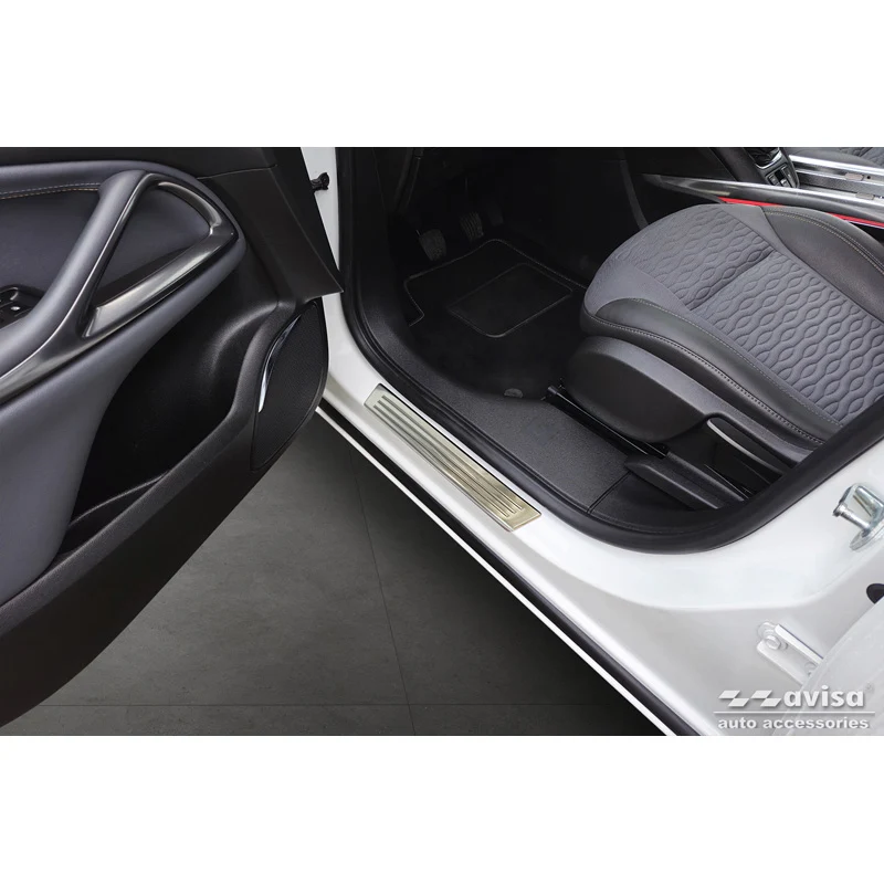 Avisa, Trinbeskyttere, Rustfrit stål, Passer til Opel Zafira (C) Tourer 2012-2016 & Facelift 2016-2019, 'Lines' – 4 dele