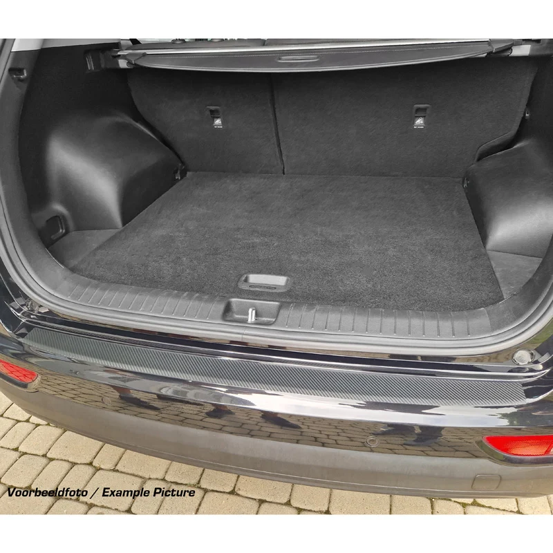 MAX6, Specialtilpasset bagkofangerbeskytter i carbon-look, Passer til Volkswagen Passat 3C Variant Facelift (2011-2014)
